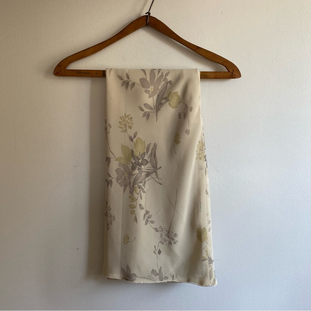 SOLDBeautiful 90's vintage skirt 👗